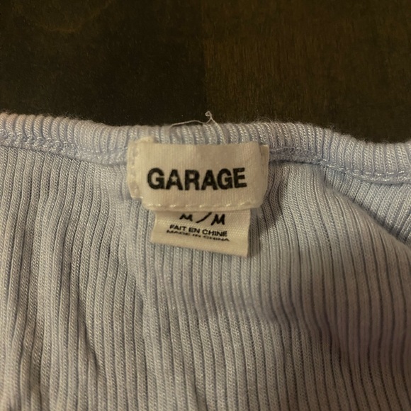 GARAGE - LOT OF 3 TOPS - Picture 5 of 14